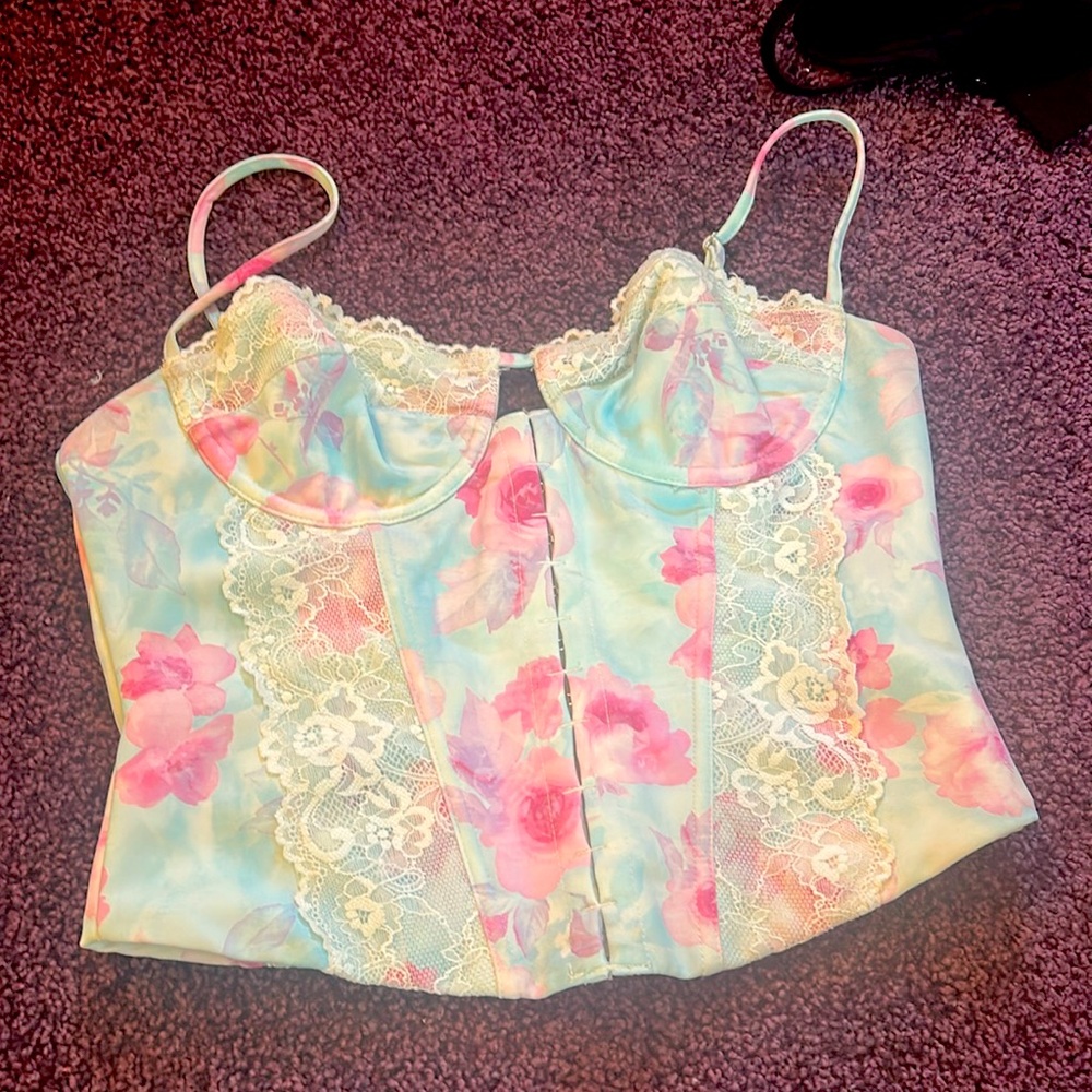 White fox going out corset top